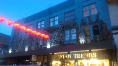 Where is the best chinese food in Chinatown San Francisco? : Chinese style buildings