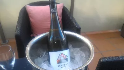 Staying at one of the best hotels near central station Brisbane, the Novotel Brisbane : Australian sparkling wine that can be ordered online when booking the room