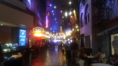 Walking on the best parts of Las Vegas strip up to the neon museum : New York style streets in New York New York hotel Vegas