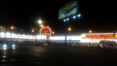 Walking on the best parts of Las Vegas strip up to the neon museum : World largest gift shop