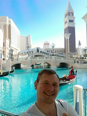 Walking on the best parts of Las Vegas strip up to the neon museum : Selfie in front of the gondola at Venetian