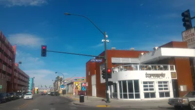 Brunch at container park Las Vegas and its praying mantis : Start of Fremont street