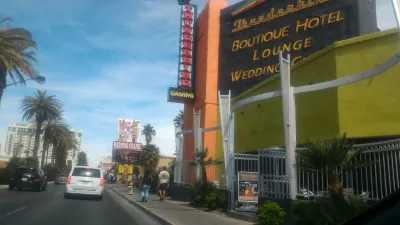 Brunch at container park Las Vegas and its praying mantis : Wedding chapel hotel and casino