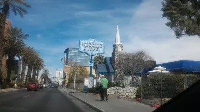 Brunch at container park Las Vegas and its praying mantis : Wedding chapel shaped like a church