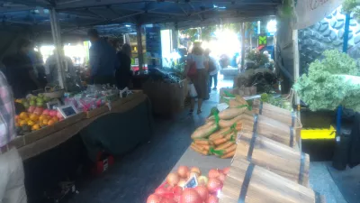 Unde să găsești mâncare ieftină în Brisbane? Un ghid către cele mai bune locuri pentru a mânca în Brisbane : Staționează cu produse locale la Brisbane City Markets