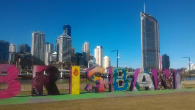 Unique and cheap things to do in Brisbane to never be bored in Brisbane! : Brisbane sign during the day