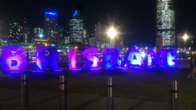 Unique and cheap things to do in Brisbane to never be bored in Brisbane! : Brisbane sign by night