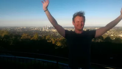 Einzigartige und günstige Aktivitäten in Brisbane, damit Sie sich in Brisbane nie langweilen! : Auf dem Berg. Coot-Tha mit Blick auf Brisbane