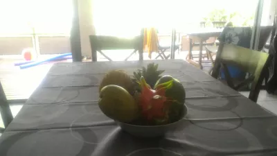 What to eat in Tahiti in the middle of the Pacific ocean? : Fresh fruits basket at home