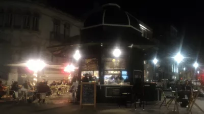 Escale à Lisbonne, Portugal avec visite de la ville : Kiosque avec nourriture et boissons