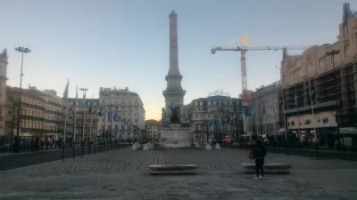 Layover in Lisbon, Portugal with city tour : Monument at the end of liberty avenue