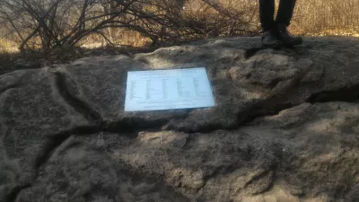 New York Central park free walking tour : Strawberry field plaque