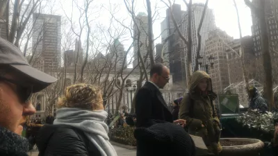 NYC grand central free tour : Bryant Park tour start