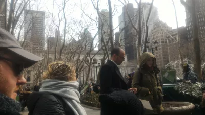 NYC grand central free tour : Rozpoczęcie trasy Bryant Park