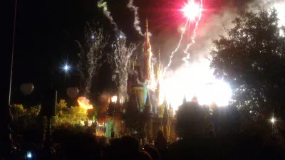 How is a one day visit at Disney's Magic Kingdom? : Fireworks display show at its best