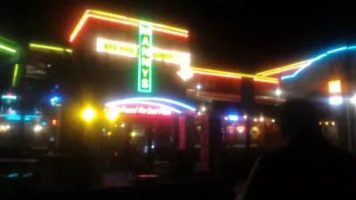 From Kissimmee hotel near Orlando to Las Vegas : Mannys steakhouse restaurant near Park Inn Orlando
