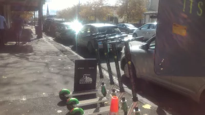 Care sunt opțiunile de transport public din Auckland? : Verificați bicicletele electrice pe scuter în stradă