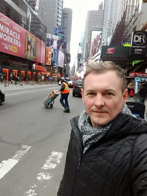 Saint Patrick's day parade New York City 2019 : Early walk in NYC