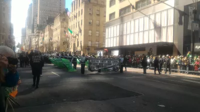 Parata del giorno di San Patrizio a New York City 2019 : Banda musicale della High School della contea di Houston