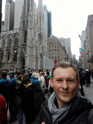 Saint Patrick's day parade New York City 2019 : In fron of Saint Patrick cathedral on 5th avenue