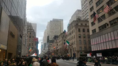 Saint Patrick's day parade New York City 2019 : Parade start in front of Saint Patrick cathedral
