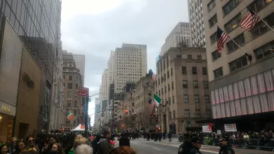 Parata del giorno di San Patrizio a New York City 2019 : Parade start in front of Cattedrale di San Patrizio