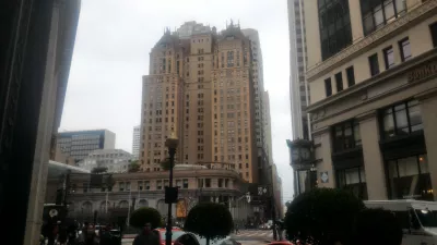 How is the San Francisco secrets, scandals and scoundrels free walking tour? : Walking in the city