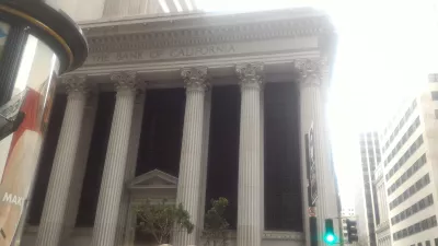 How is the San Francisco secrets, scandals and scoundrels free walking tour? : Bank of California building