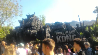 En dag i Universal Studios Islands of Adventure : Skull island regeringstid King Kong ride udefra