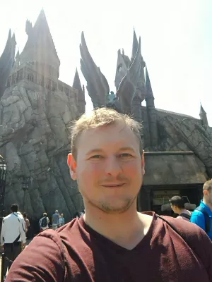 A day in Universal Studios Islands of Adventure : In front of Harry Potter area
