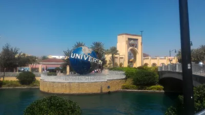 A day in Universal Studios Islands of Adventure : Universal Studios theme park entrance nearby