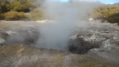 A visit of Wai-O-Tapu thermal wonderland and Lady Knox geyser : Huge geothermal holes