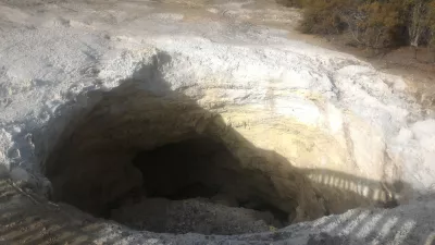 A visit of Wai-O-Tapu thermal wonderland and Lady Knox geyser : Sinkholes