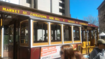 The best walking San Francisco city tour! : Getting on the cable car