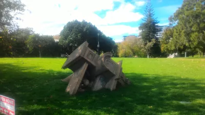A walk in Western Park Auckland in Ponsonby : Art in the park