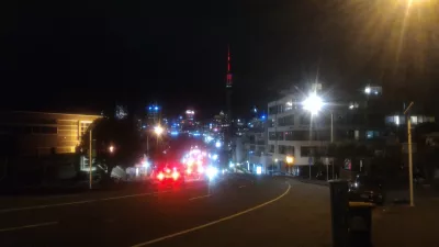 Where to go in Auckland at night? An Auckland Viaduct tour : Sky tower at night