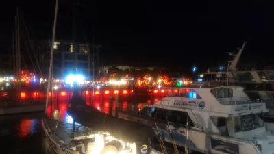 Where to go in Auckland at night? An Auckland Viaduct tour : Boats and viaduct night lights