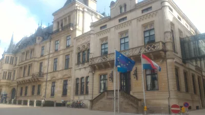 World tour day one: Luxembourg City : Luxembourg senate