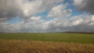 Día mundial de la gira: Ciudad de Luxemburgo : La campiña francesa vista desde el tren.