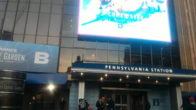 Tour du monde deuxième continent: arrivée aux Etats-Unis : Penn station de l'extérieur