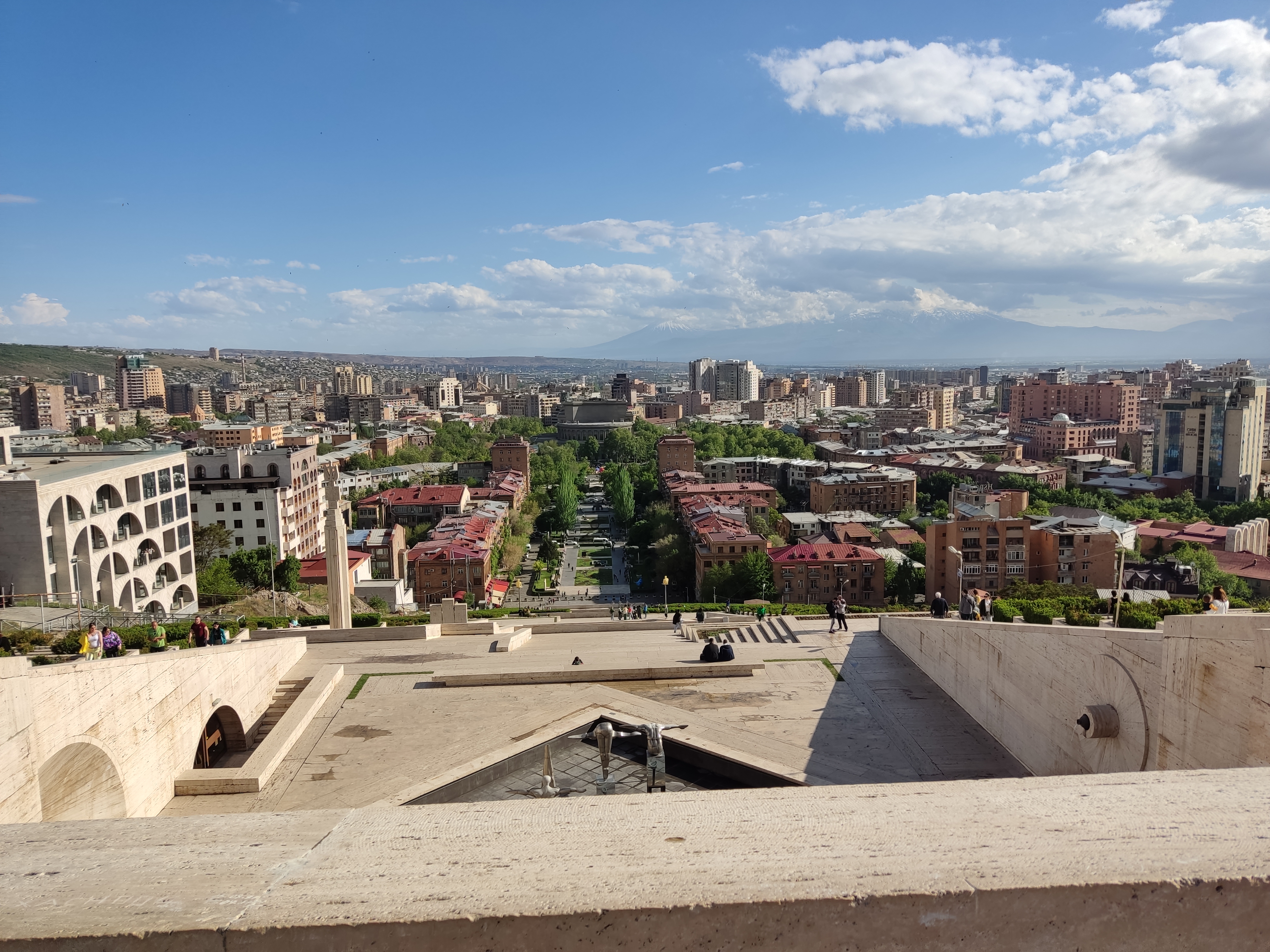 бизнесмен оганес камарян. бизнес в армении. фарсиян гагик василевич. армения советы. оганес камарян рэмович.